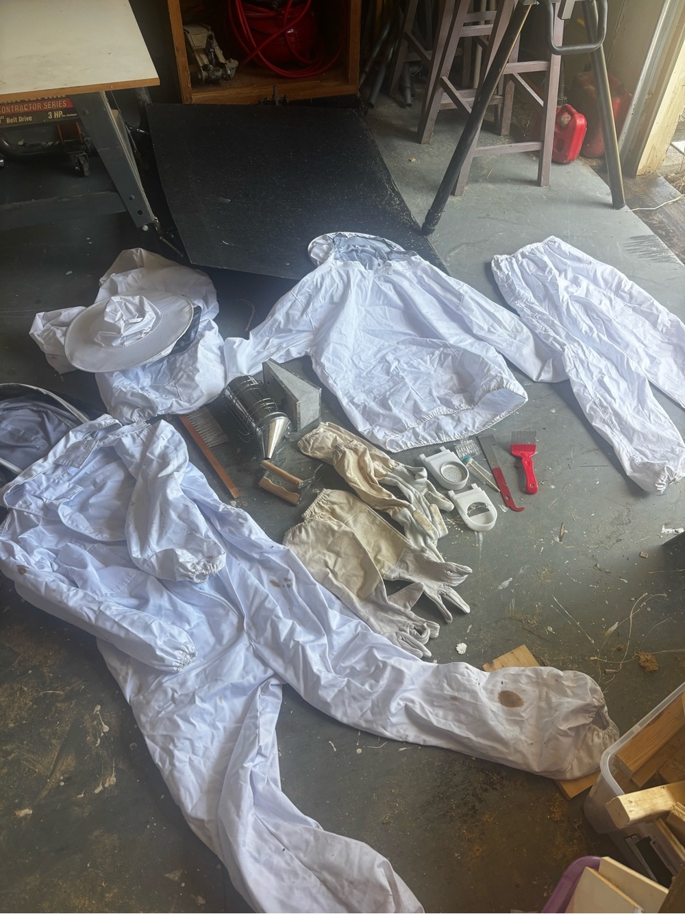 3 White Beekeeper suits and a ton of accessories